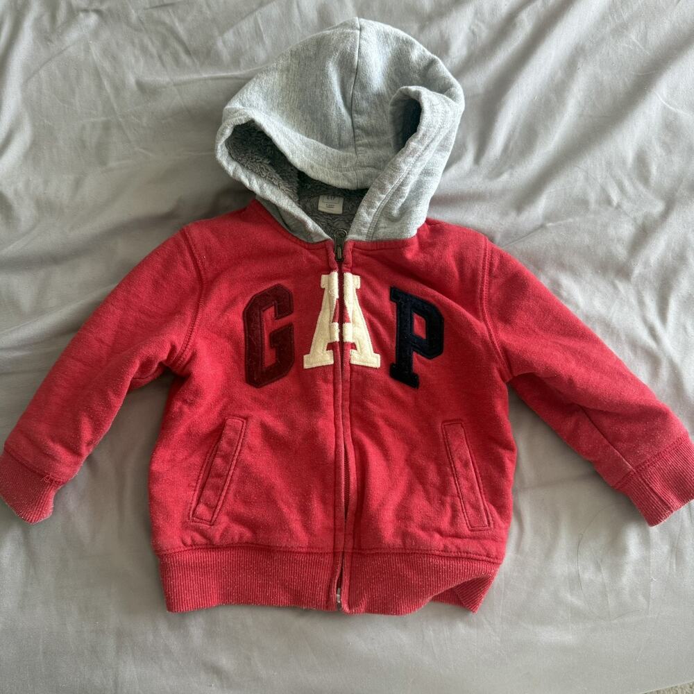 Gap Hooded Fleece Hoodie Boy’s Girl’s 2T Red Gray Logo Zip-up Winter Outdoor